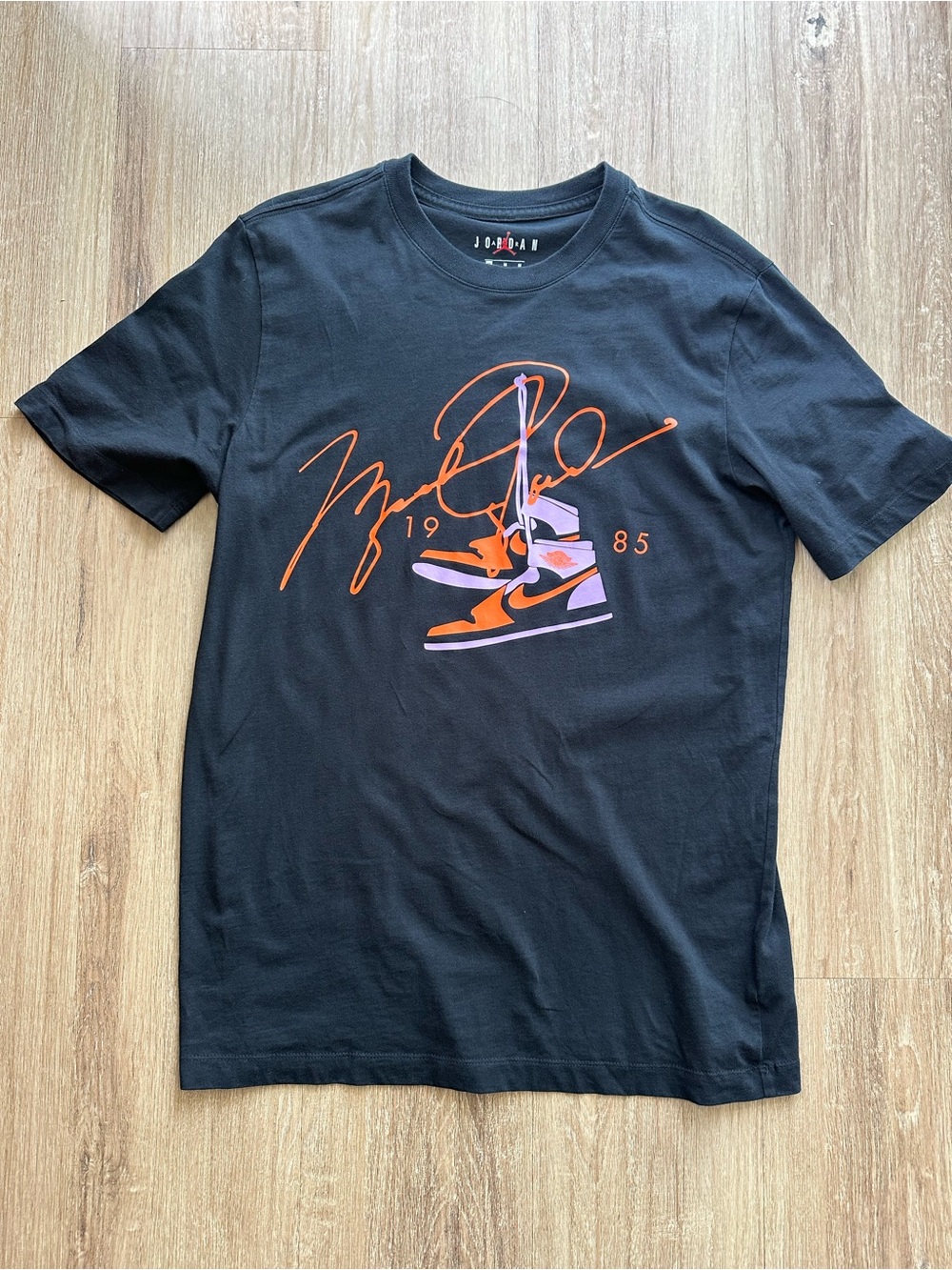 NWOT 1985 Jordan Black Tee with Red Jumpman Logo Size M Medium